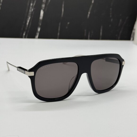 NEW GG1309S 005 UNISEX BLACK SILVER SHIELD SUNGLASSES GUCCI - Picture 5 of 13